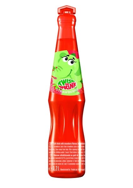 Twist and Drink Strawberry Flavor Drink 200 ml  